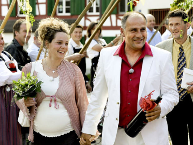 Fredy und Bea aus der ersten Staffel von "Bauer, ledig, sucht..." waren das erste Paar der Sendung, das den Bund der Ehe einging.