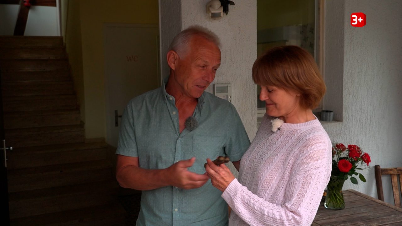 Peter und Susanne aus Bauer ledig sucht gestehen sich in Folge 7 ihre Gefühle