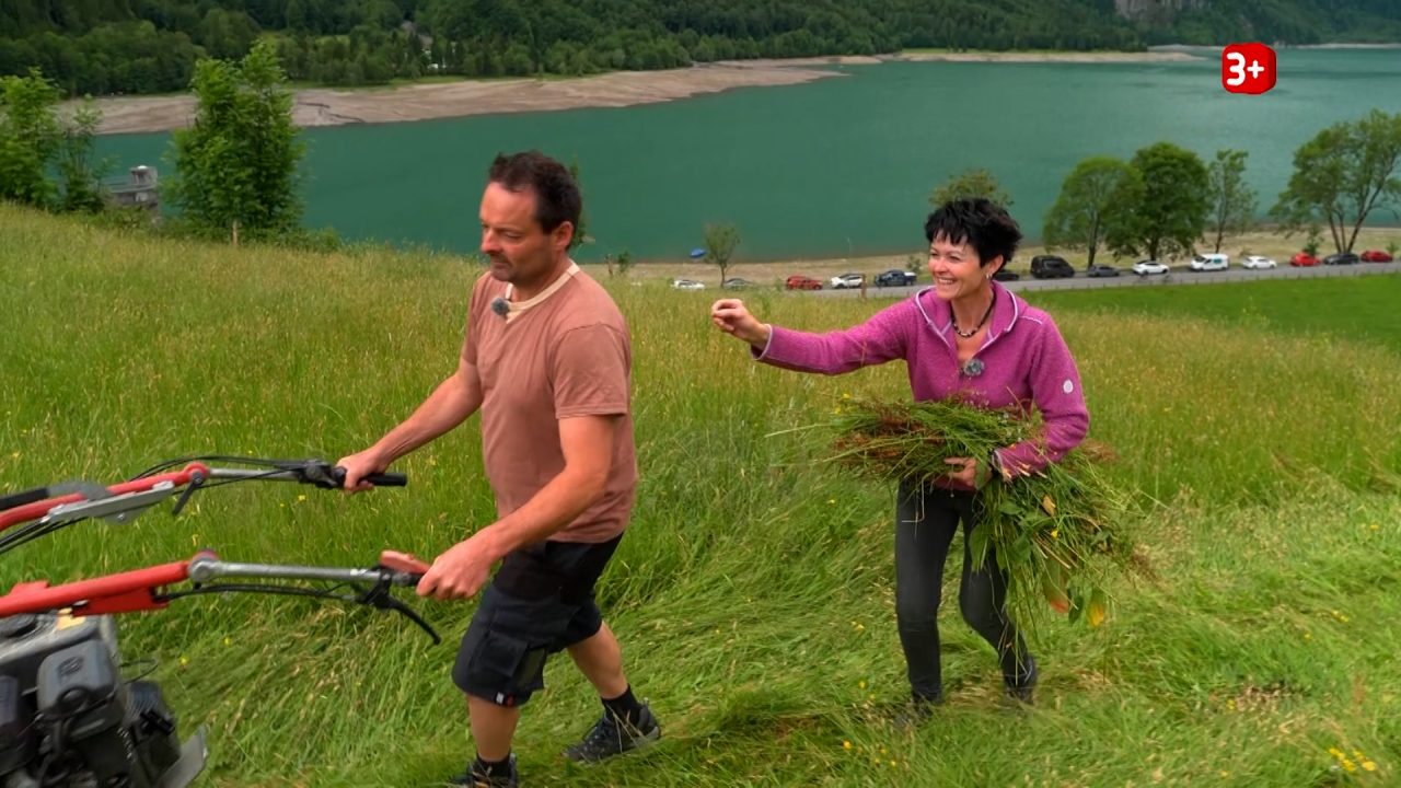 Janine und Andreas bei Bauer ledig sucht Staffel 22 – Massage-Annäherung in Folge 5